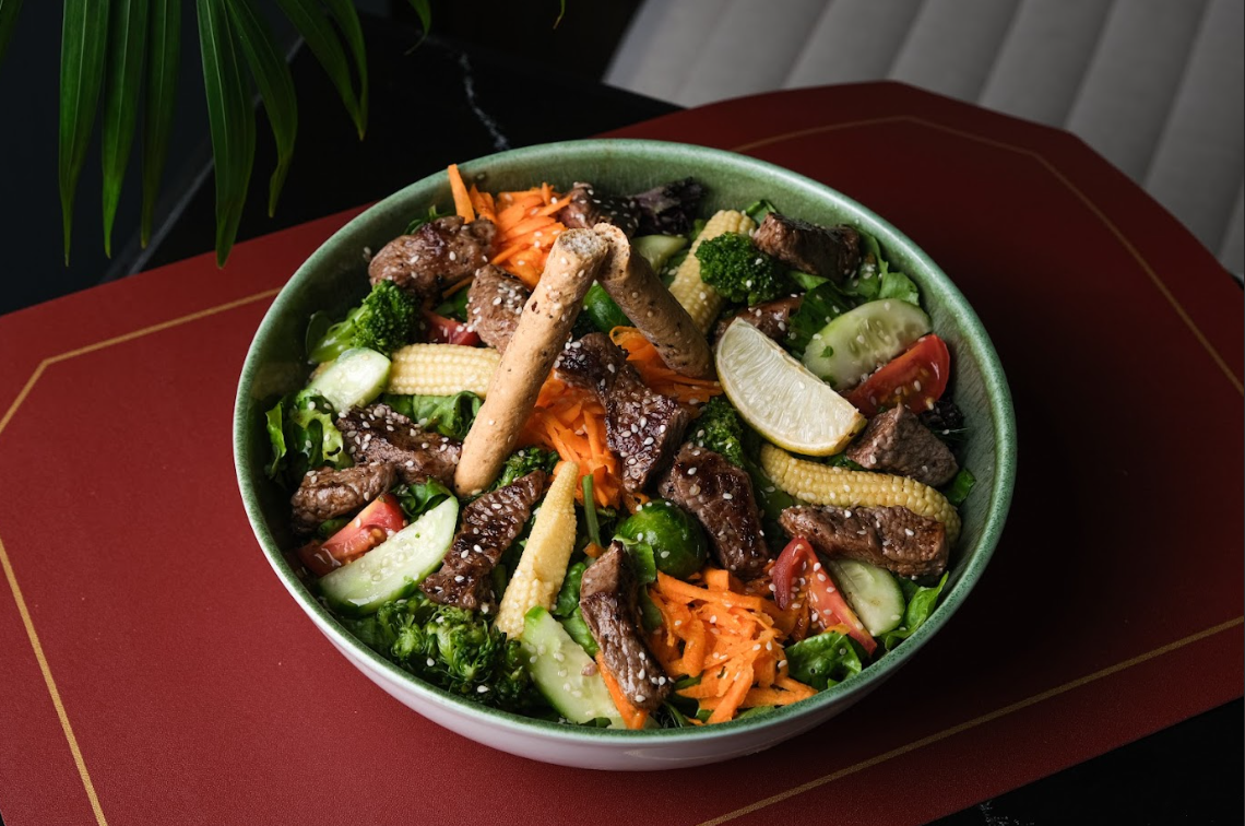 STEAK SALATA