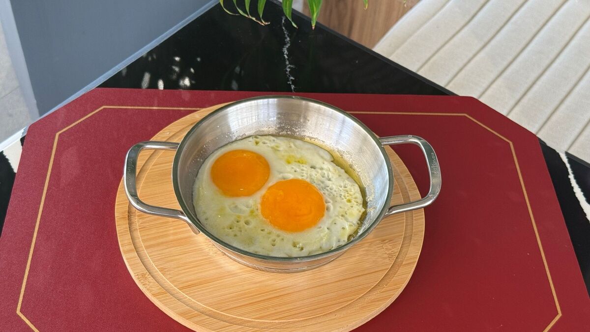 SAHANDA VEYA ÇIRPILMIŞ YUMURTA