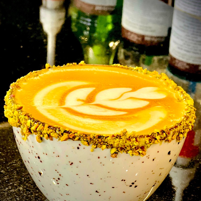 PİSTACHİO LATTE
