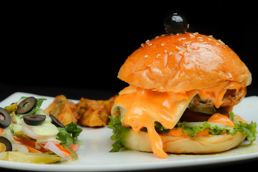Acılı Tavuk Burger